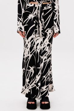 Alternative view of Юбка по косой